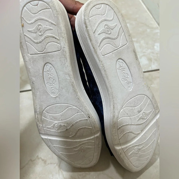 Soft Style Women's Faeth Ballet Flat - Picture 7 of 7